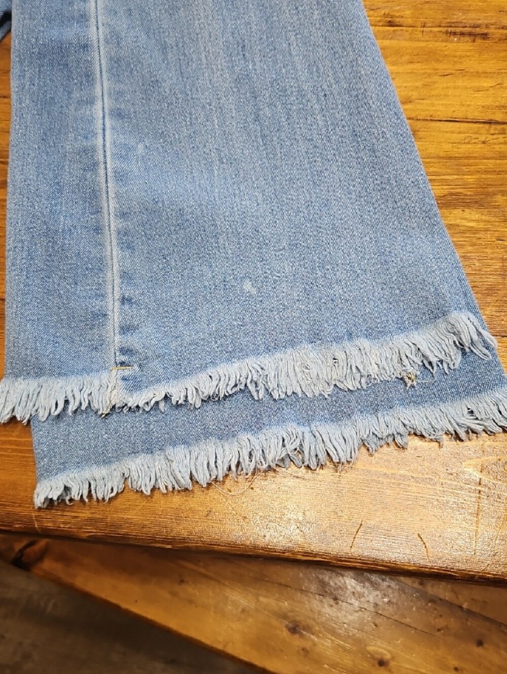Light Blue High-Rise Wide Leg Jeans with Frayed Hem - Picture 4 of 4